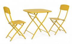 Bizzotto Yvonne Σετ Τραπέζι Bistrot Με 2 Καρέκλες Μεταλλικό Κίτρινο 70x70x71 Εκ.