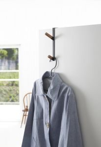 Yamazaki Κρεμάστρα Ντουλάπας 2 Θέσεων Μεταλλική Μαύρη Tower 1,5x9,8x18