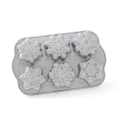 Nordic Ware SPARKLING SILVER Φόρμα Για 6 Μικρά Κέικ Frozen Snowflake 30,5x19x3,5 Εκ.